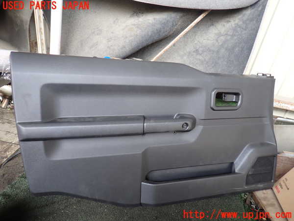 1UPJ-28271264]ジムニー(JB64W)左ドア内張り 中古_m0001.jpg