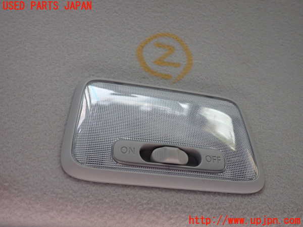 1UPJ-28276412]ジムニー(JB64W)ルームランプ2 (2列目) 中古_m0001.jpg