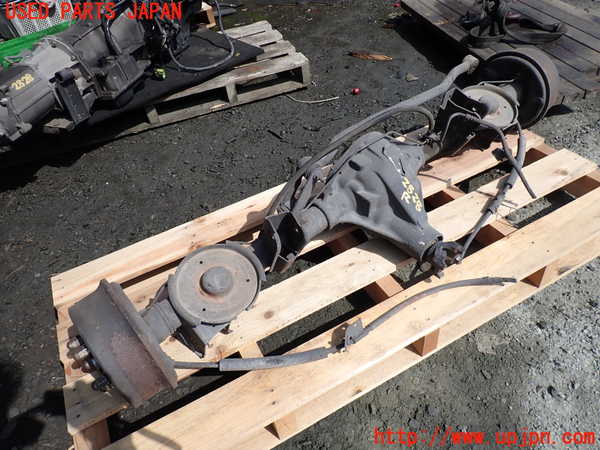 1UPJ-28284400]ジープ・ラングラー(TJ40S)リアデフホーシング 中古_m0002.jpg