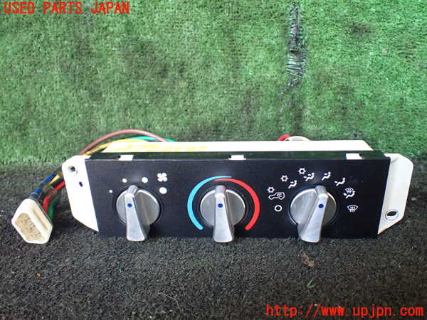 1UPJ-28286066]ジープ・ラングラー(TJ40S)エアコンスイッチ1 中古_m0001.jpg