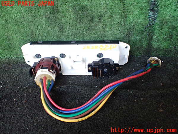 1UPJ-28286066]ジープ・ラングラー(TJ40S)エアコンスイッチ1 中古_m0003.jpg