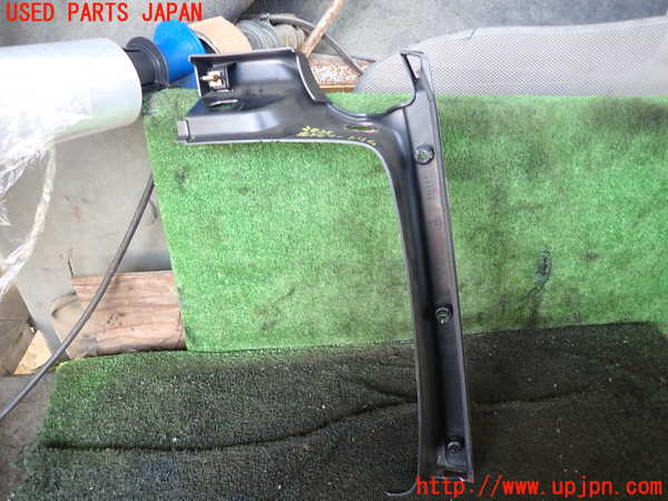 1UPJ-28287660]ジープ・ラングラー(TJ40S)左フロントピラートリム 中古_m0003.jpg