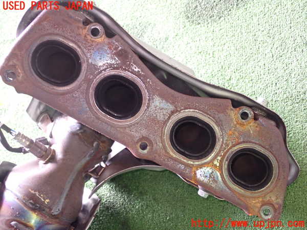 5UPJ-28292041]レクサス・NX300h(AYZ10)エキマニ1 触媒 マニバーター 中古_m0002.jpg