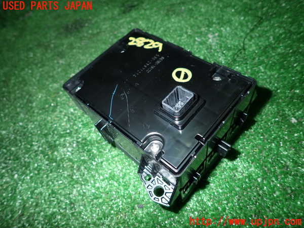 1UPJ-28296306]レクサス・NX300h(AYZ10)スイッチ1 (ナビ MENU) 中古_m0002.jpg