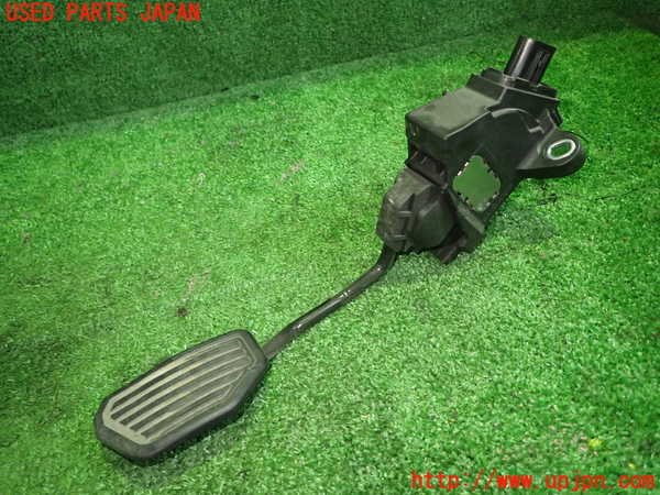 1UPJ-28296381]レクサス・NX300h(AYZ10)センサー1 (アクセルペダル) 中古_m0001.jpg