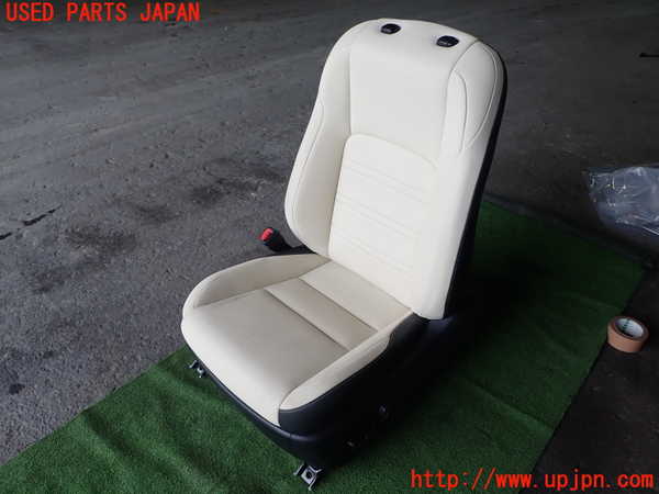 1UPJ-28297065]レクサス・NX300h(AYZ10)助手席シート 中古_m0001.jpg