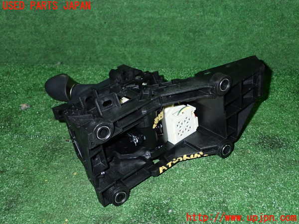 1UPJ-28297555]レクサス・NX300h(AYZ10)ATシフトレバー 中古_m0005.jpg