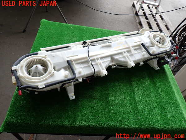 2UPJ-28306081]ハイエースバン200系(TRH200V)エバポレーター1 中古_m0001.jpg