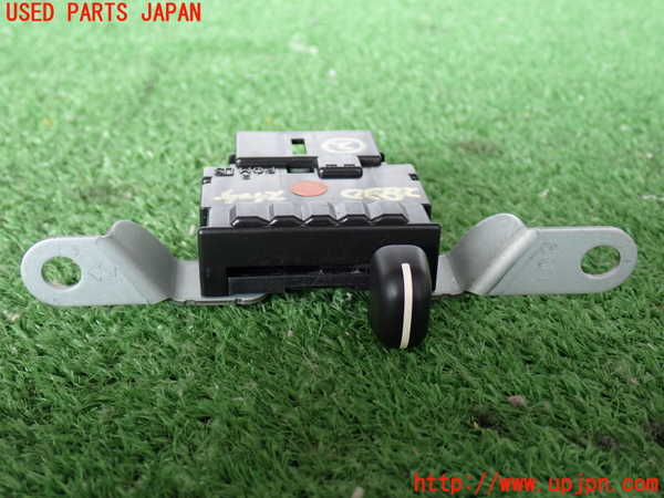 2UPJ-28306307]ハイエースバン200系(TRH200V)スイッチ2 中古_m0001.jpg