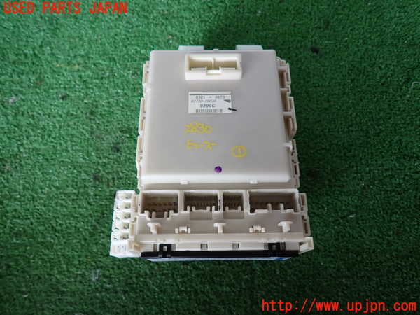 2UPJ-28306741]ハイエースバン200系(TRH200V)ヒューズボックス1 中古_m0002.jpg