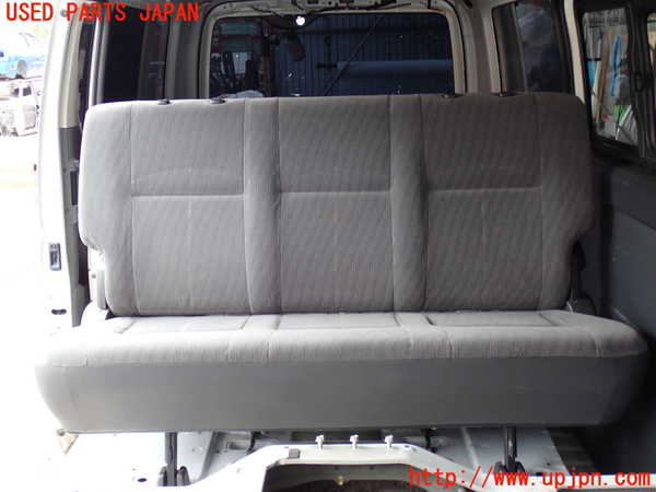 2UPJ-28307125]ハイエースバン200系(TRH200V)2列目シート 中古_m0001.jpg