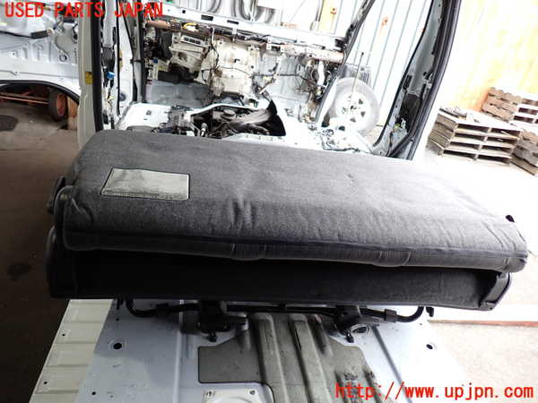 2UPJ-28307125]ハイエースバン200系(TRH200V)2列目シート 中古_m0004.jpg