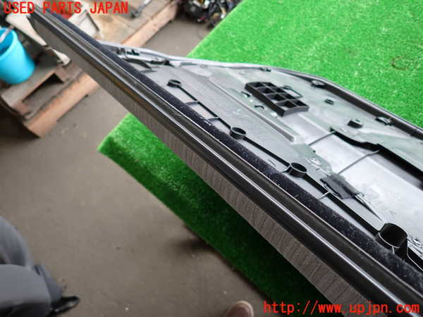 2UPJ-28301264]ハイエースバン200系(TRH200V)左前ドア内張り ジャンク品 中古_m0004.jpg