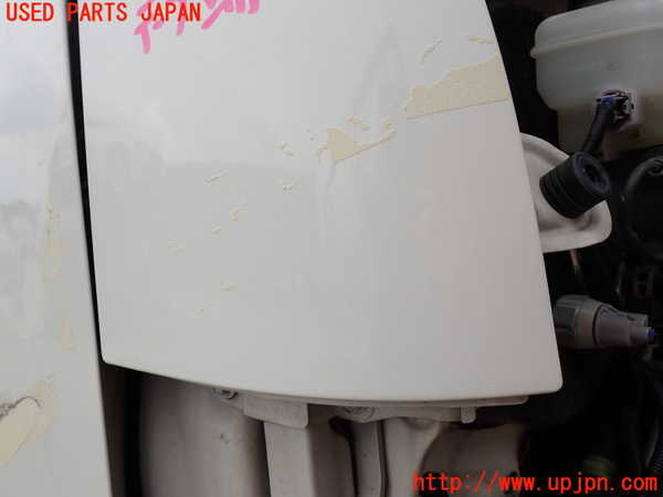 2UPJ-28311100]ハイエースバン200系(KDH206V)右前コーナーパネル 中古_m0004.jpg