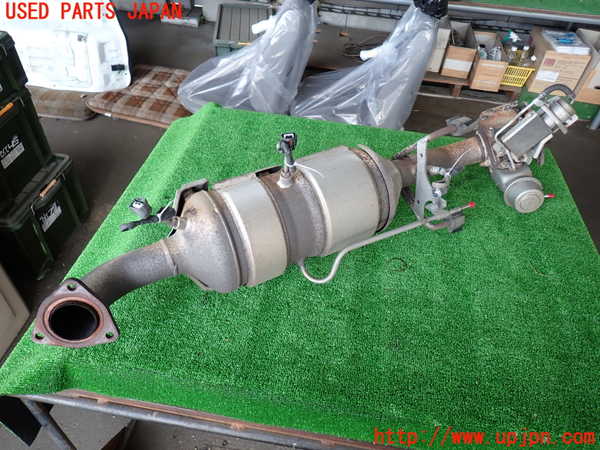 2UPJ-28312661]ハイエースバン200系(KDH206V)触媒1 中古_m0003.jpg