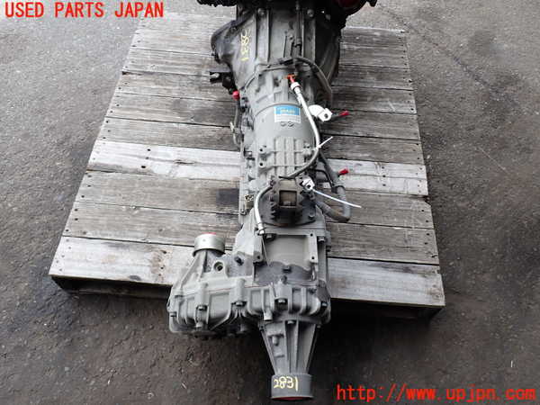 2UPJ-28313010]ハイエースバン200系(KDH206V)ミッション AT 1KD-FTV 4WD 中古_m0001.jpg