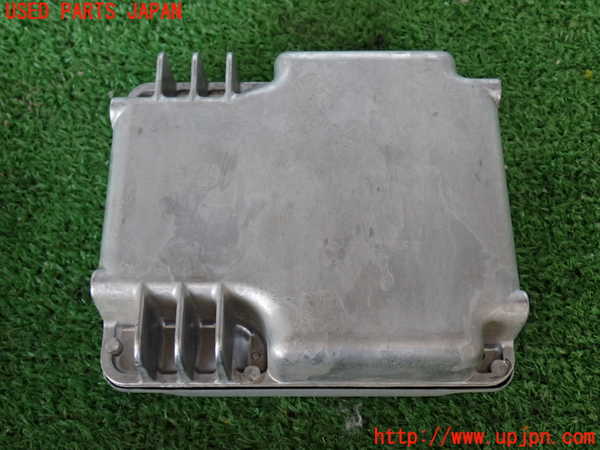 2UPJ-28316525]ハイエースバン200系(KDH206V)アンプ 中古_m0003.jpg