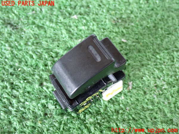 2UPJ-28316245]ハイエースバン200系(KDH206V)左前パワーウィンドウスイッチ 中古_m0001.jpg