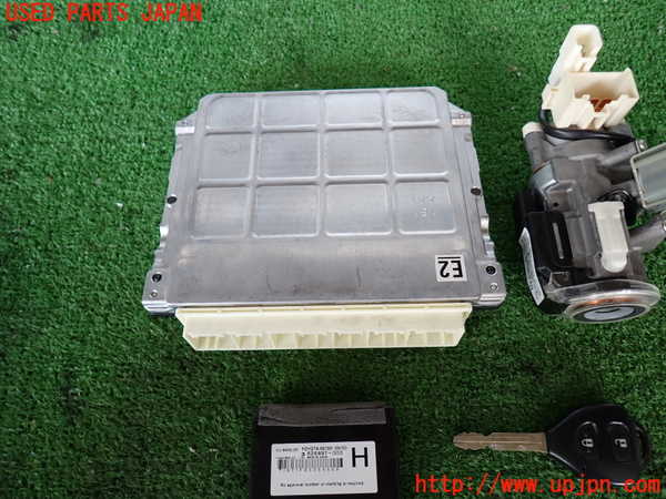 2UPJ-28316110]ハイエースバン200系(KDH206V)エンジンコンピューター 中古_m0003.jpg