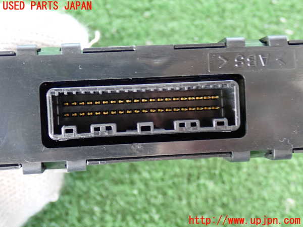 2UPJ-28316147]ハイエースバン200系(KDH206V)コンピューター2 (88650-26400) 中古_m0002.jpg