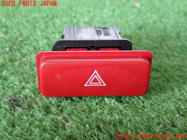 2UPJ-28316290]ハイエースバン200系(KDH206V)ハザードスイッチ 中古_m0001.jpg