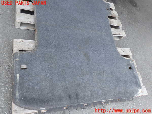 2UPJ-28317795]ハイエースバン200系(KDH206V)フロアーカーペット 中古_m0002.jpg