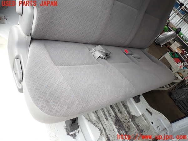 2UPJ-28317125]ハイエースバン200系(KDH206V)2列目シート 中古_m0002.jpg