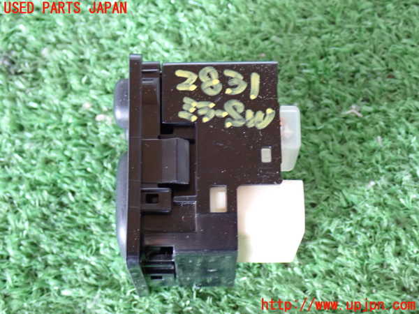 2UPJ-28316280]ハイエースバン200系(KDH206V)ミラースイッチ 中古_m0002.jpg