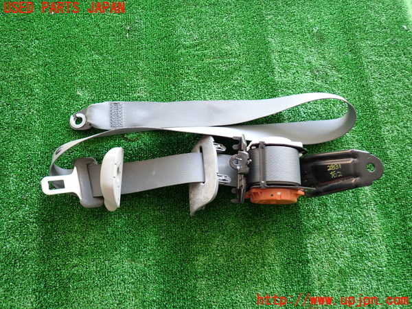 2UPJ-28317155]ハイエースバン200系(KDH206V)右2列目シートベルト 中古_m0001.jpg