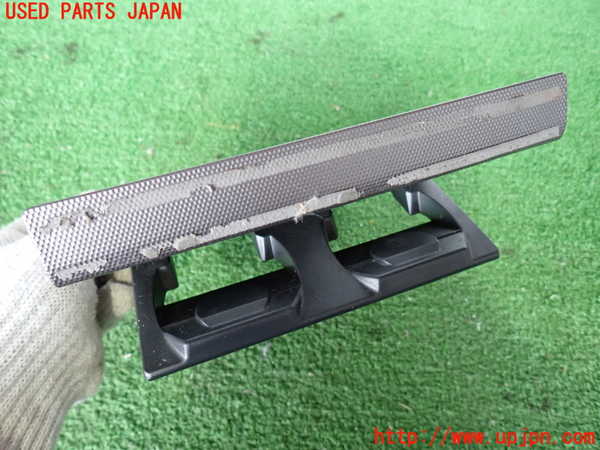 2UPJ-28317810]ハイエースバン200系(KDH206V)ドリンクホルダー 中古_m0003.jpg