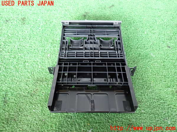 2UPJ-28317810]ハイエースバン200系(KDH206V)ドリンクホルダー 中古_m0004.jpg