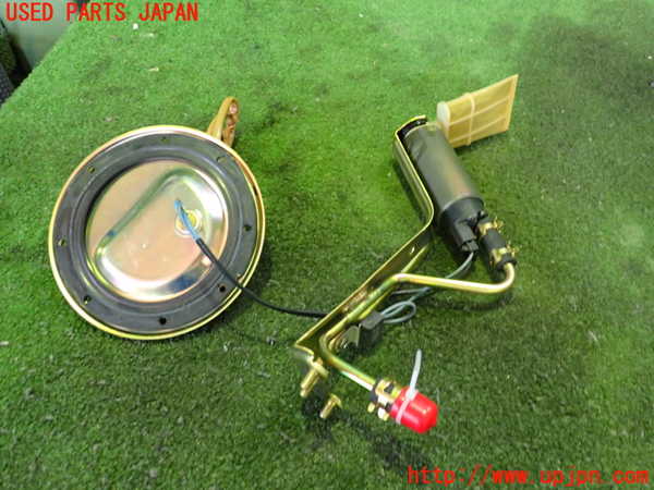 2UPJ-28322510]ソアラ(JZZ31)燃料ポンプ 中古_m0002.jpg