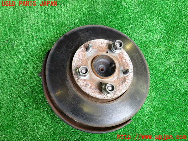 2UPJ-28324290]ソアラ(JZZ31)右フロントナックルハブ 中古_m0002.jpg