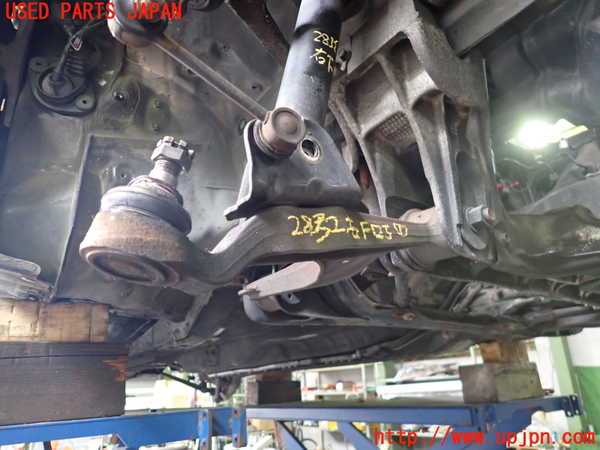 2UPJ-28325176]ソアラ(JZZ31)右フロントロアアーム1 中古_m0001.jpg