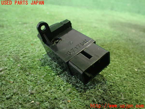 2UPJ-28326290]ソアラ(JZZ31)ハザードスイッチ 中古_m0002.jpg