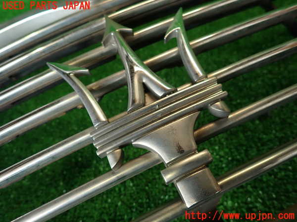 2UPJ-28331050]マセラティ・クアトロポルテ(MQP)ラジエターグリル 中古_m0002.jpg