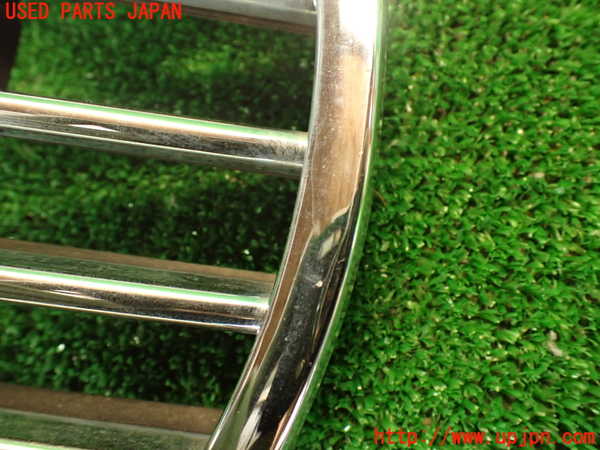 2UPJ-28331050]マセラティ・クアトロポルテ(MQP)ラジエターグリル 中古_m0004.jpg