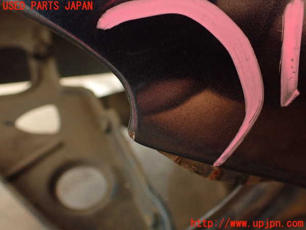 2UPJ-28331082]マセラティ・クアトロポルテ(MQP)左前フェンダー 中古_m0002.jpg