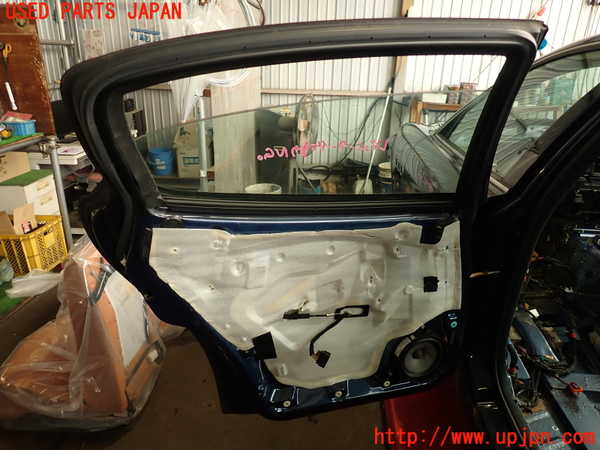 2UPJ-28331320]マセラティ・クアトロポルテ(MQP)左後ドア 中古_m0005.jpg