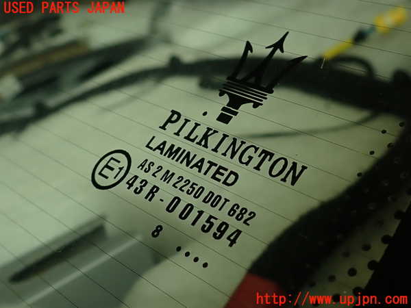 2UPJ-28331560]マセラティ・クアトロポルテ(MQP)リアガラス (43R-001594) 中古_m0003.jpg