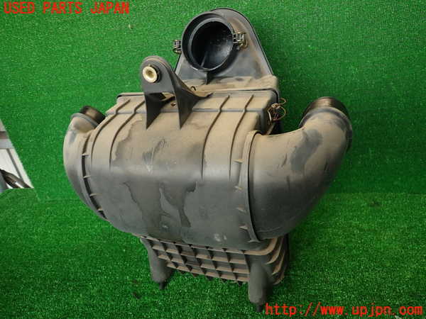 2UPJ-28332560]マセラティ・クアトロポルテ(MQP)エアクリーナーボックス 中古_m0001.jpg