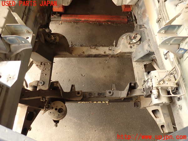 2UPJ-28335285]マセラティ・クアトロポルテ(MQP)フロントメンバー 中古_m0005.jpg