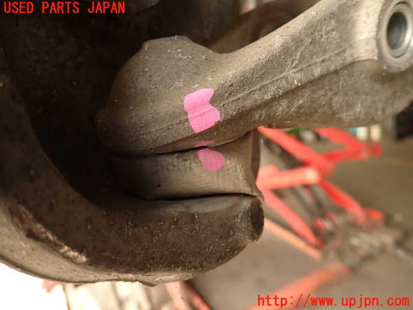 2UPJ-28335176]マセラティ・クアトロポルテ(MQP)右フロントロアアーム1 中古_m0002.jpg