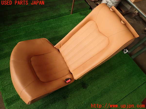 2UPJ-28337405]マセラティ・クアトロポルテ(MQP)右リアシート 中古_m0001.jpg