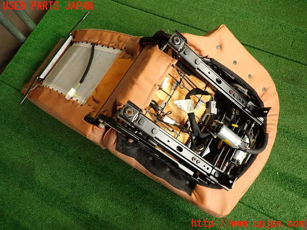 2UPJ-28337405]マセラティ・クアトロポルテ(MQP)右リアシート 中古_m0005.jpg