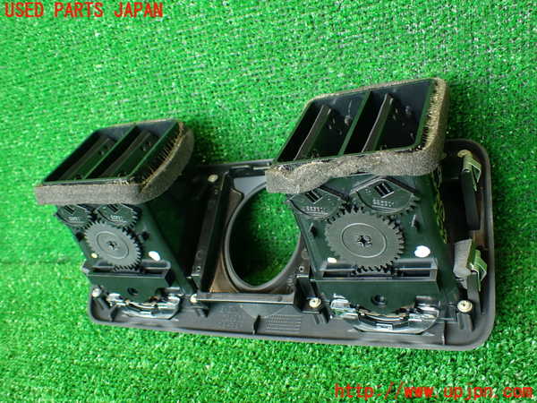 2UPJ-28337526]マセラティ・クアトロポルテ(MQP)エアコン吹き出し口1 (真中) (ジャンク品) 中古_m0004.jpg
