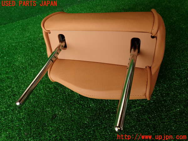 2UPJ-28337150]マセラティ・クアトロポルテ(MQP)右2列目ヘッドレスト 中古_m0004.jpg
