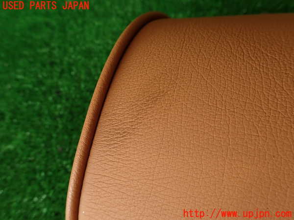 2UPJ-28337180]マセラティ・クアトロポルテ(MQP)左2列目ヘッドレスト 中古_m0003.jpg