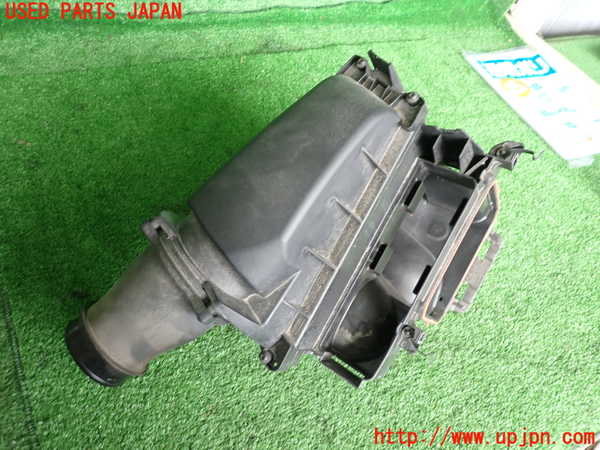 2UPJ-28342560]ベンツ CLA250 4MATIC シューティングブレーク(117951)(117)エアクリーナーボックス 中古_m0001.jpg