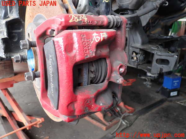 2UPJ-28344080]ベンツ CLA250 4MATIC シューティングブレーク(117951)(117)右フロントキャリパー 中古_m0001.jpg